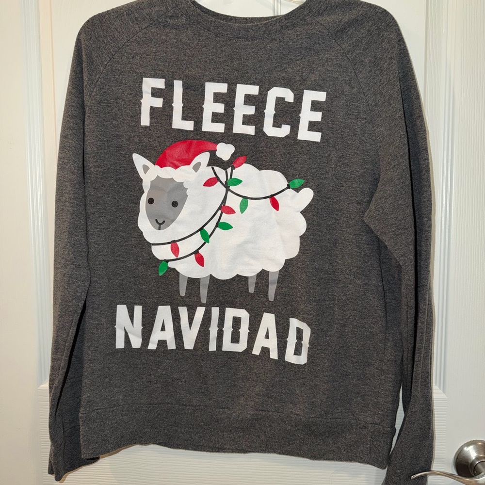 Fleece Navidad Graphic Holiday Sweatshirt - Charcoal